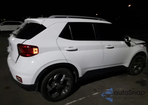 2022 Hyundai Venue Sel from USA, damaged, VIN KMHRC8A39NU153994